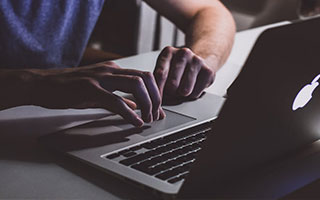 vsports体育-沃克生涯新高41分9记三分 老鹰主场击败魔术