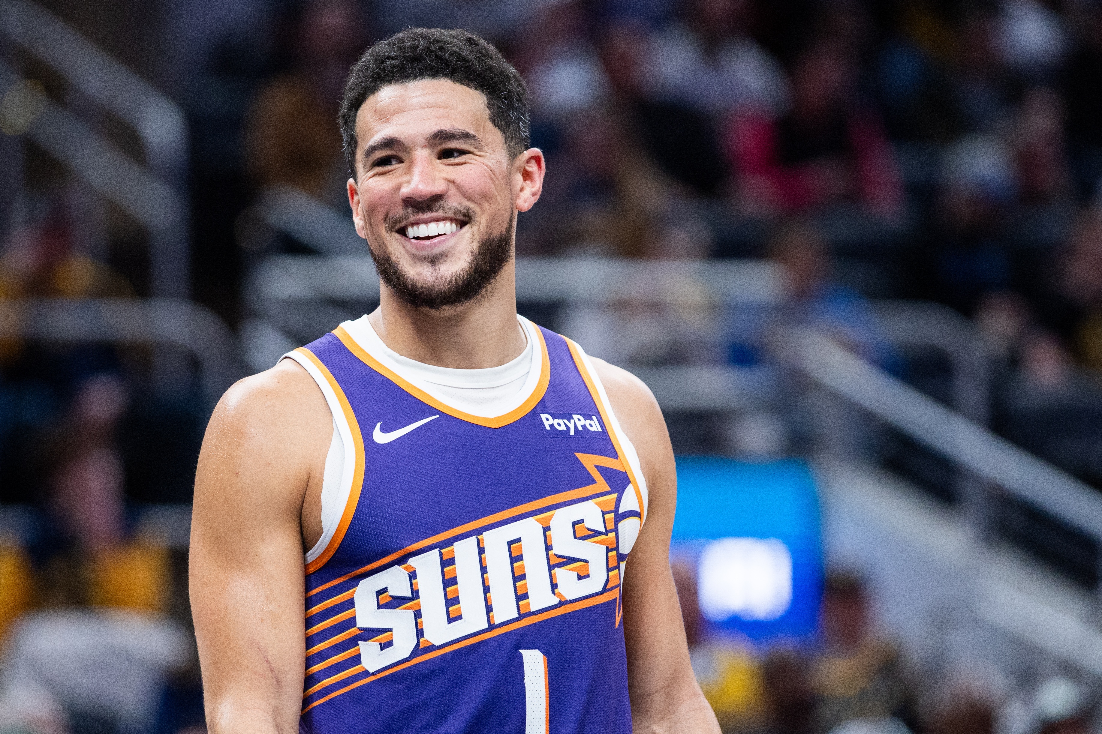 vsports体育-布克拿到18000分！奥特：无论为人还是打球都很稳定 一直全力竞争