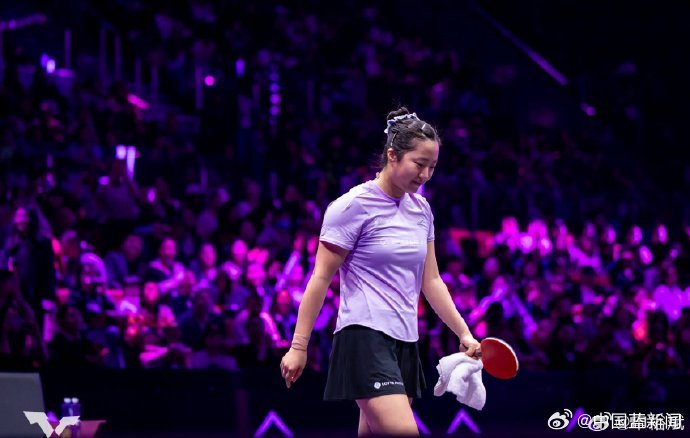 V体育官网-申裕斌晒洪崖洞游玩照，备战2026WTT重庆冠军赛|乒乓球|运动员|打卡|赛场|景点_新浪体育_新浪新闻